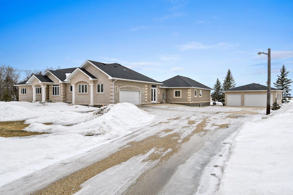 26051 PIONEER Road Derek Daneault